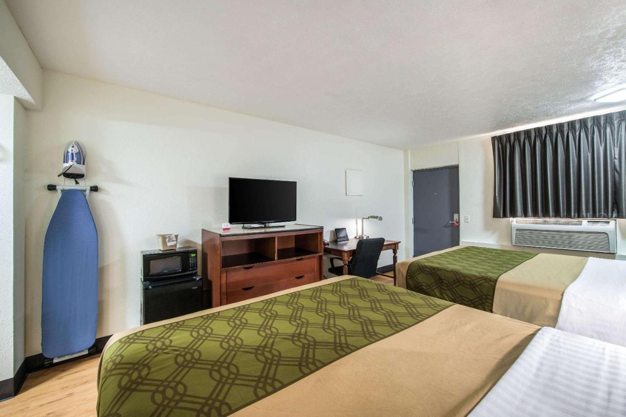 Rodeway Inn Saint Joseph Exterior foto
